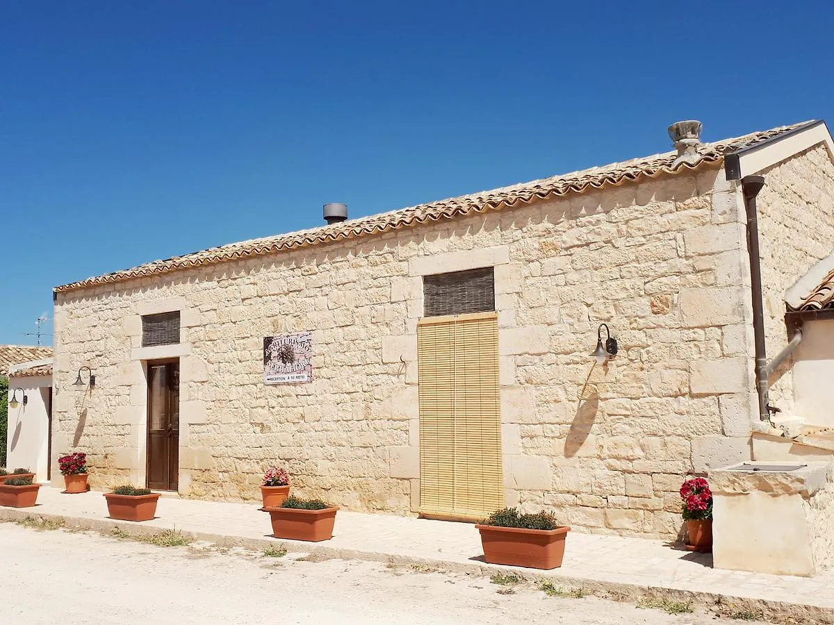 Alloggio per agriturismo Agriturismo Serrafiori Casa Serrafiori